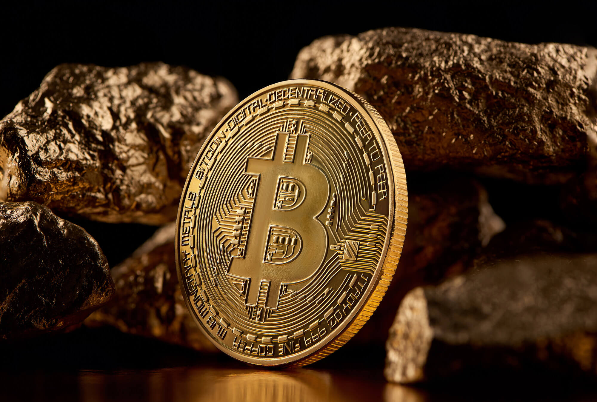 Why Bitcoin is more and more like gold