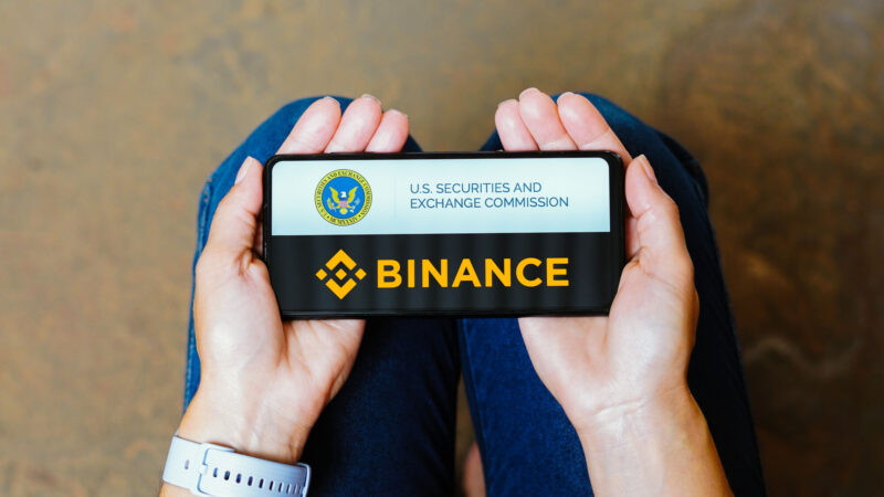 SEC drops a lawsuit against Binance