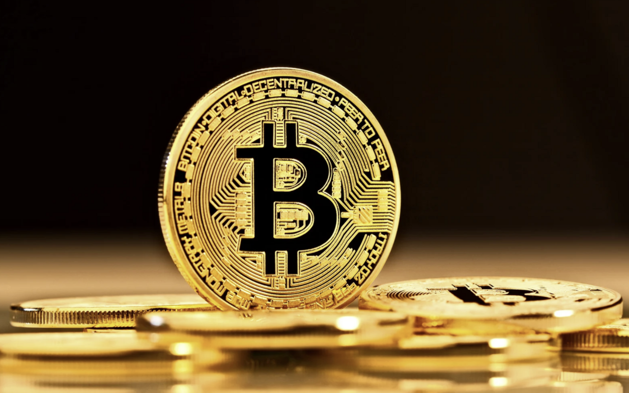 Bitcoin bulls win-dealers predict new price highs