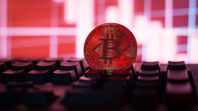 Moody's classes the USA, Bitcoin signals trust from the investor