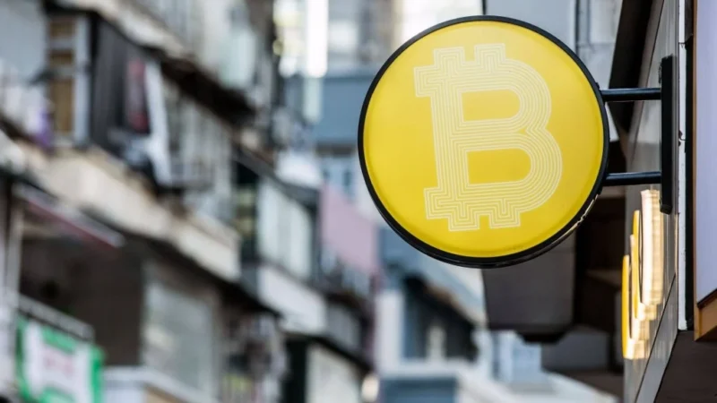 Bitcoin is under pressure before the Fed decision, since important level of support becomes visible
