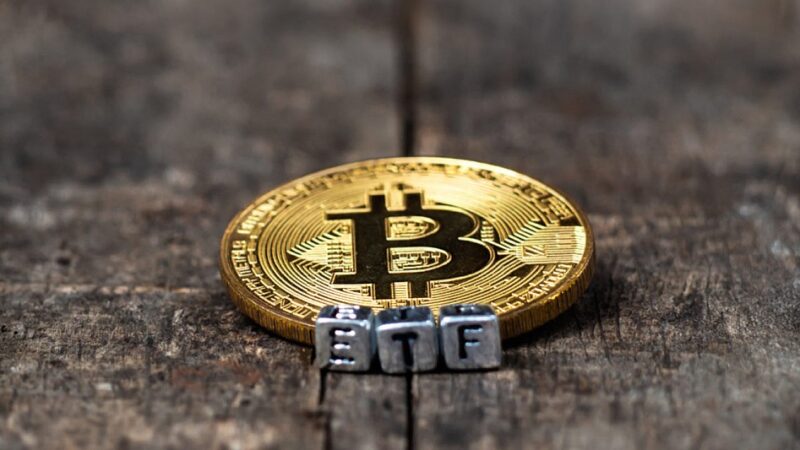 IBIT absorbs almost all inflows in Bitcoin ETFs, while Blackrock continues