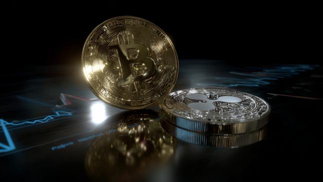 Crypto rally or crash?: This happens at Bitcoin and XRP!