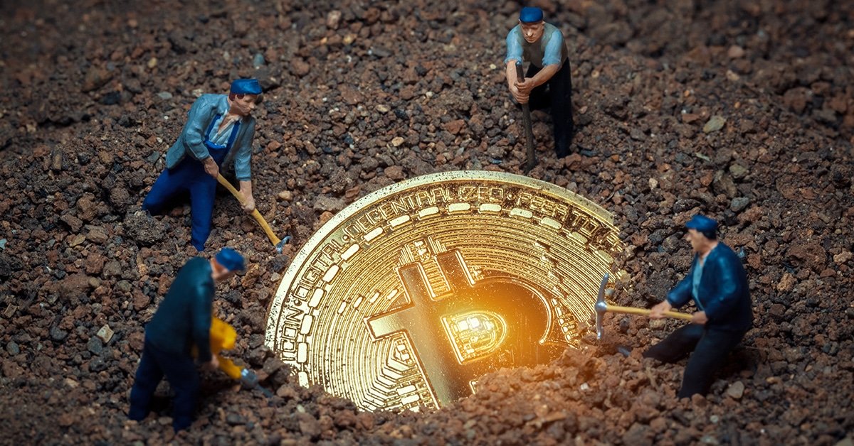 Chinese Bitcoin mining giants shift their activities to the United States in the face of increasing customs pressure