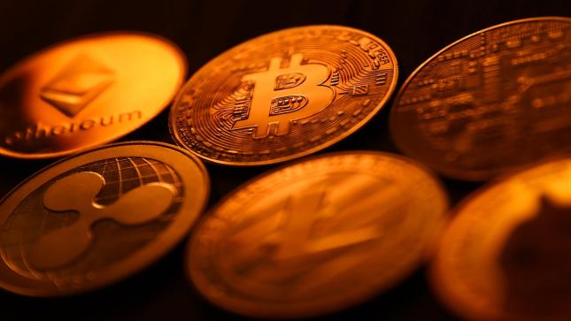 Change of strategy: crypto shares instead of waiting for Altcoin rally!