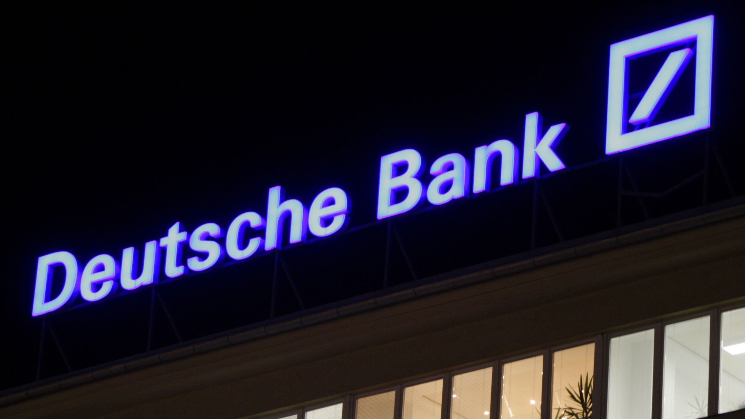 Deutsche Bank plans crypto farm service with Bitpanda in 2026: Bloomberg