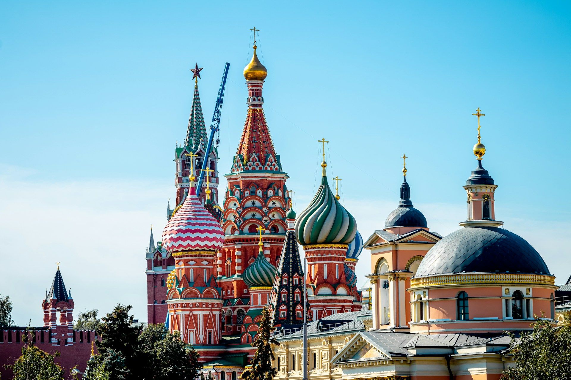 Russia sets up a register for cryptocurrency mining equipment to tighten control.