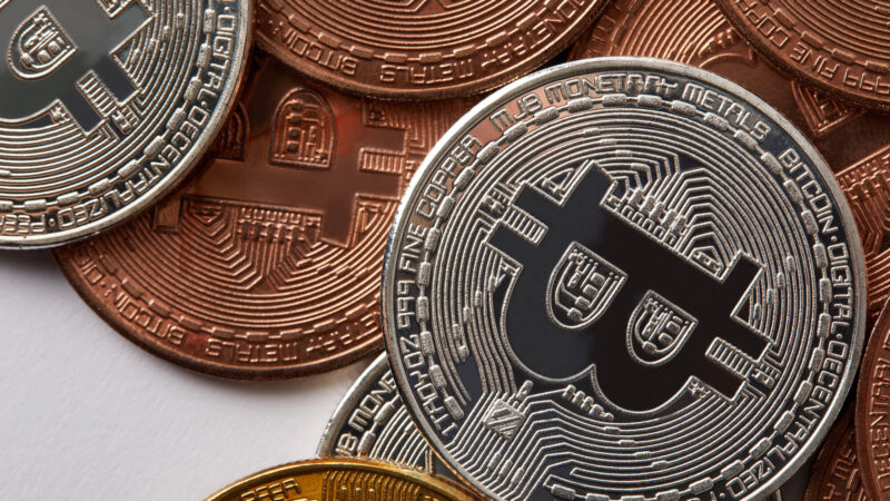 Paper gold, paper bitcoin: Is there a problem with ETFs?
