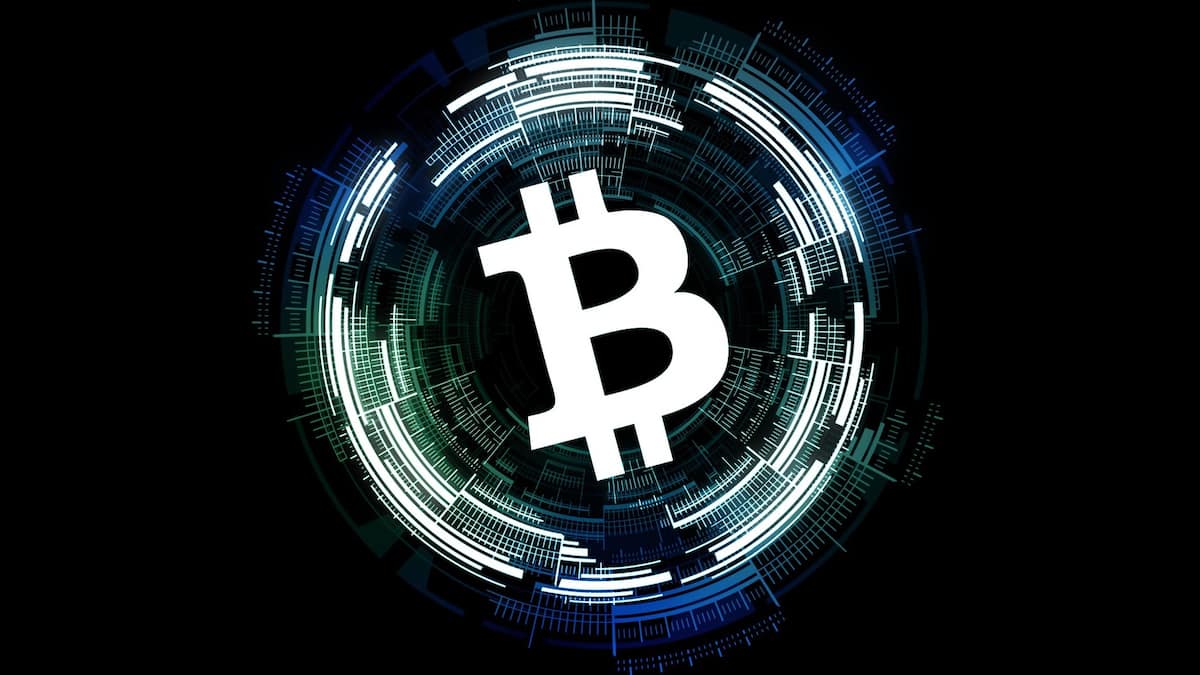 Bitcoin falls almost under $ 119,000 after record hunt