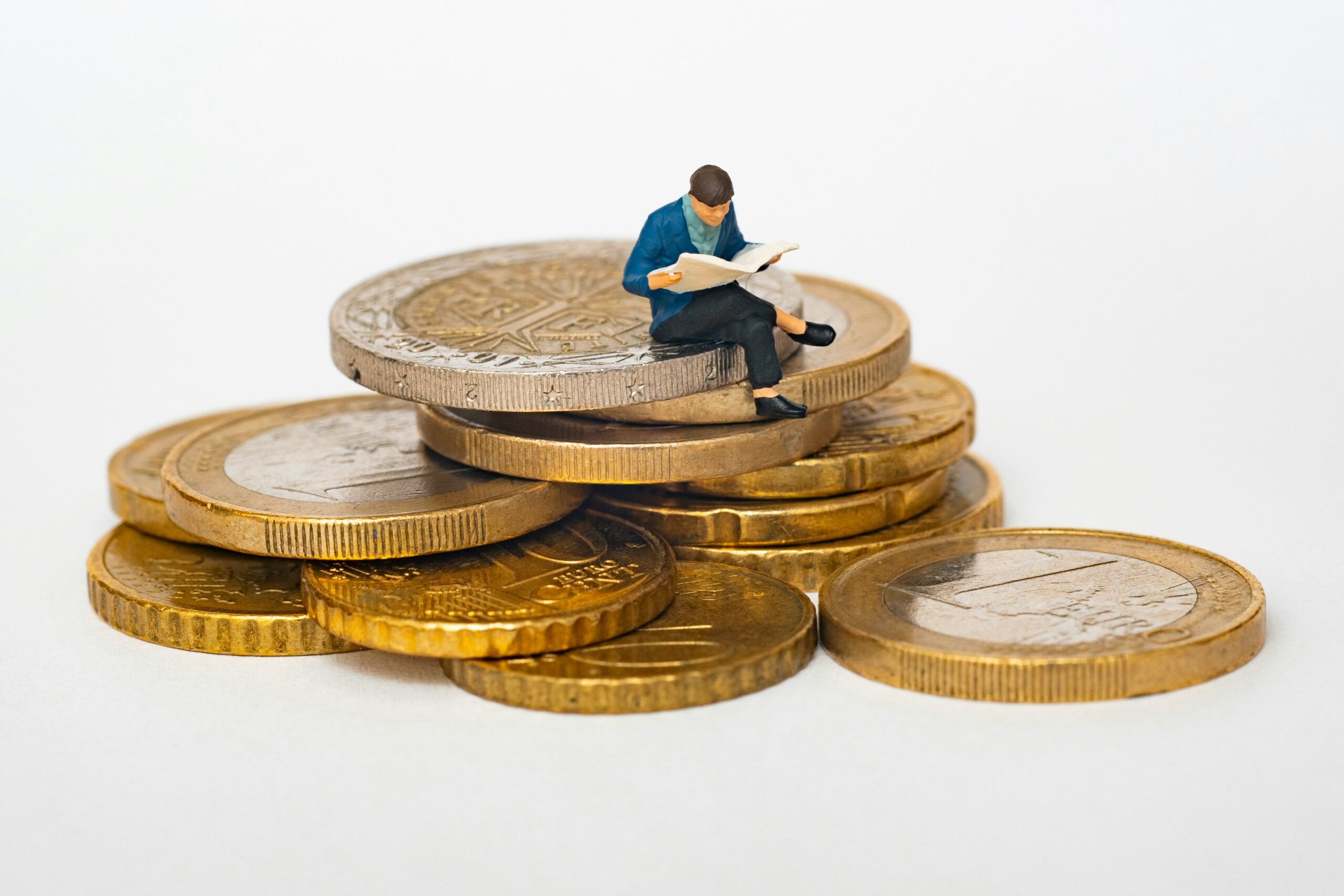 Savings book still almost twice as common as stocks
